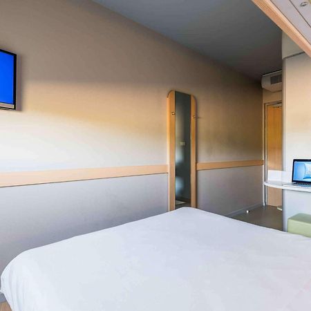 Ibis Budget Amberieu En Bugey/Chateau Gaillard A42 Εξωτερικό φωτογραφία